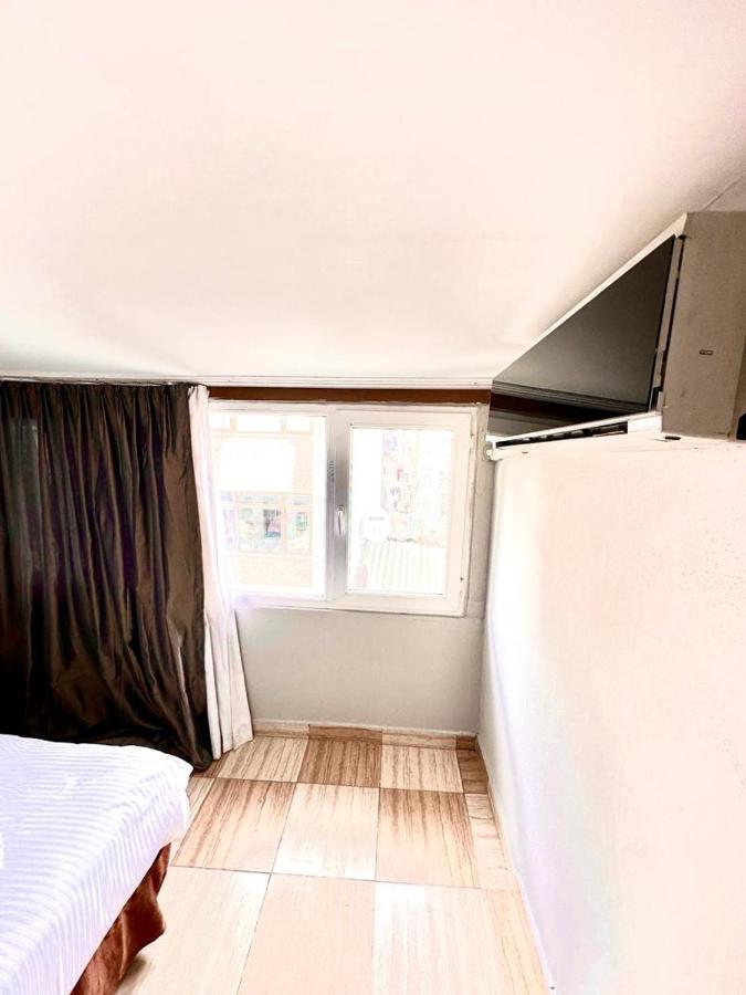 Simax Apart Hotel Istanboel Buitenkant foto