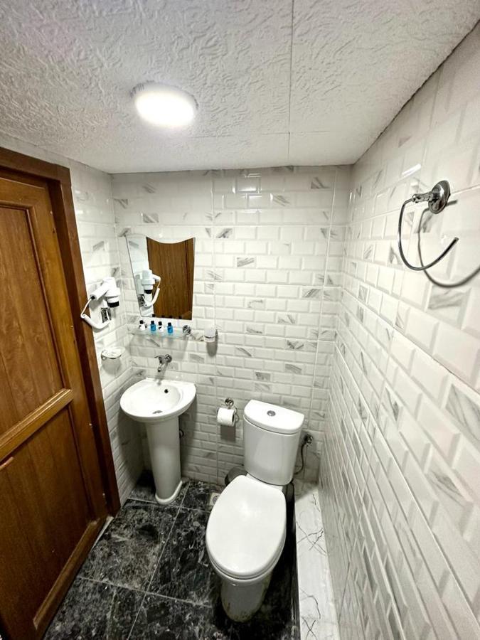 Simax Apart Hotel Istanboel Buitenkant foto